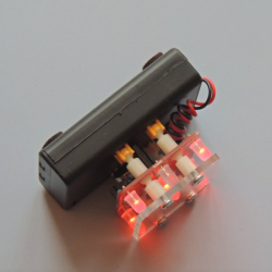 Elektronická hrací kostka s vibrací červené či bílé LED