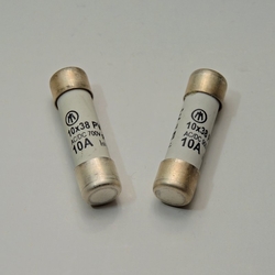 Pojistka keramická pro MP 10x38mm 10A varianty napětí
