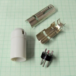 DIN3 tříkolíková kabelová vidlice plast TESLA - NOS