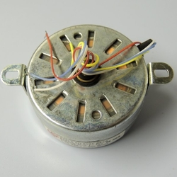 Gramo motorek Tesla M 305 (220V) - NOS