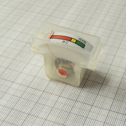 Indikátor stavu baterií - analogový měřák