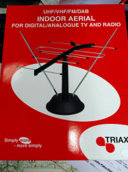 Anténa TV/FM pokojová TRIAX 111000