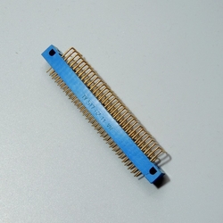 Konektor FRB, TY 517 62 11 vidlice 62 pinů do pl.spoje, modrá