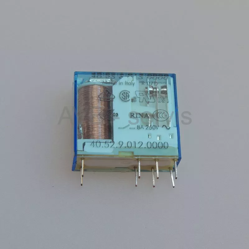 Relé finder 40.52.9.012.0000 12V DC 2-přepínací 8A/250V